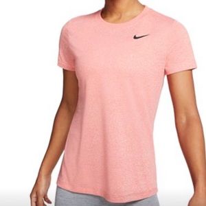NEW❗️Nike Tee - NWT ✨